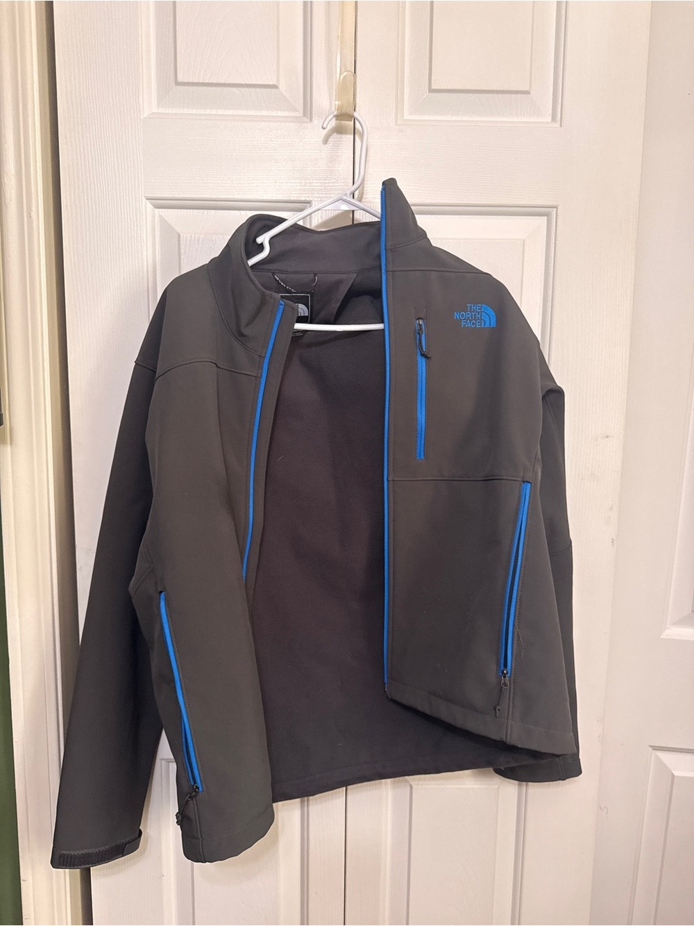The North Face Men's Charcoal Softshell Jacket with Blue Zippers